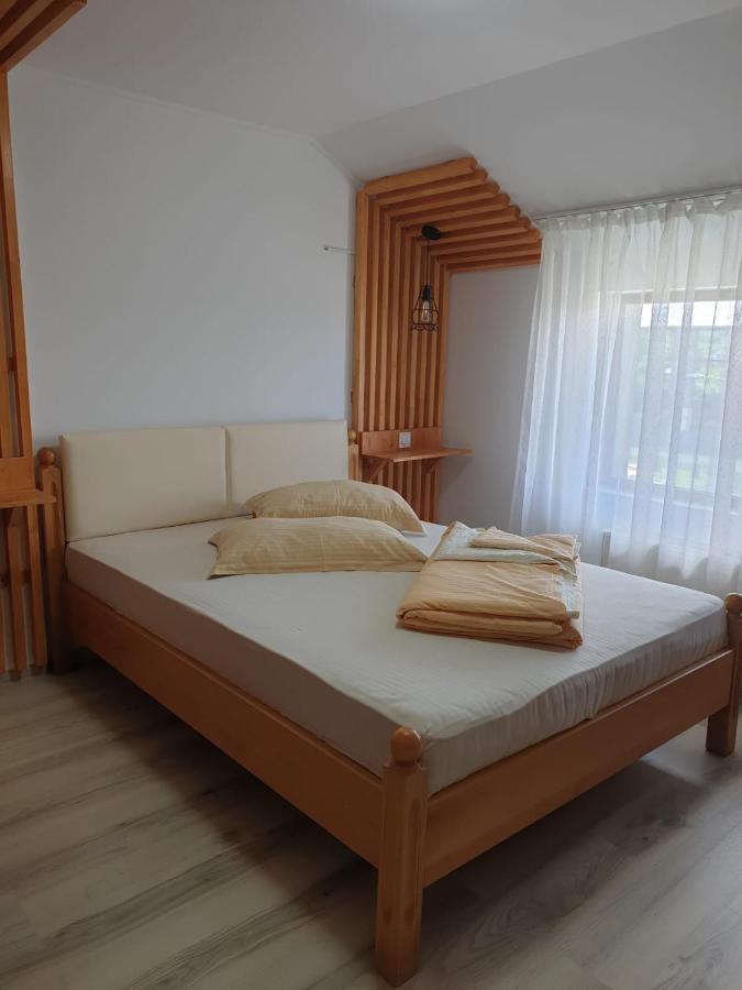 Motel Mesterul Manole Curtea de Argeş Εξωτερικό φωτογραφία